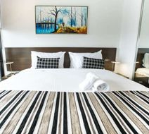 Spencer Street Apartments Suite