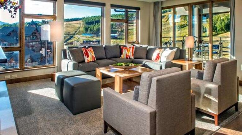 <b>Grand Colorado on Peak 8 Room</b>. Images powered by <a href="https://iceportal.shijigroup.com/" title="IcePortal" target="_blank">IcePortal</a>.