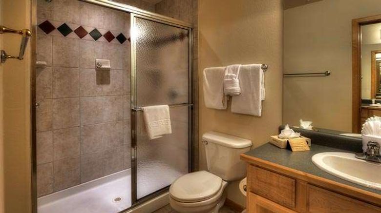 <b>Grand Timber Lodge Suite</b>. Images powered by <a href="https://iceportal.shijigroup.com/" title="IcePortal" target="_blank">IcePortal</a>.