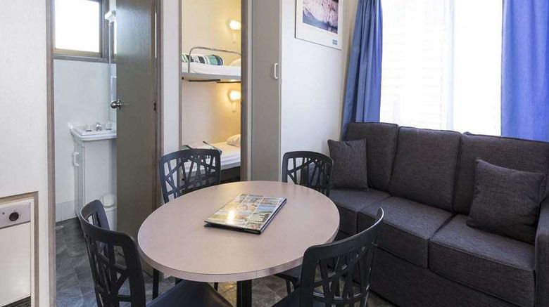 <b>BIG4 Albury Tourist Park Suite</b>. Images powered by <a href="https://iceportal.shijigroup.com/" title="IcePortal" target="_blank">IcePortal</a>.