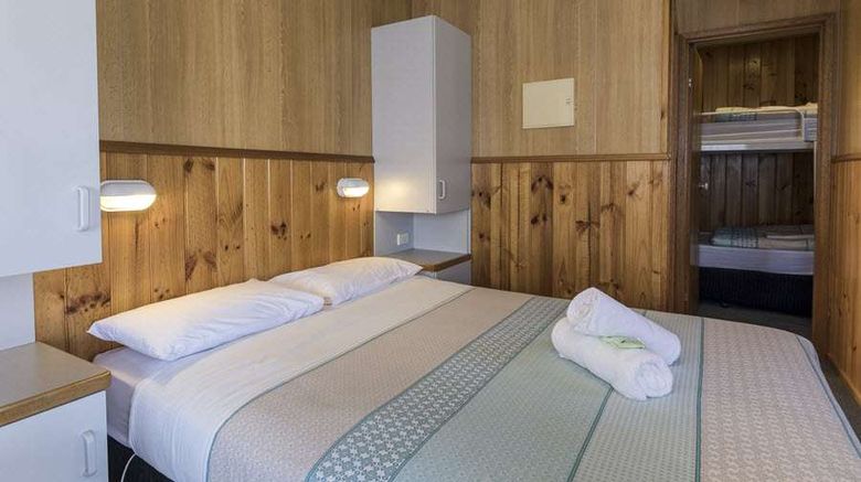 <b>BIG4 Albury Tourist Park Suite</b>. Images powered by <a href="https://iceportal.shijigroup.com/" title="IcePortal" target="_blank">IcePortal</a>.