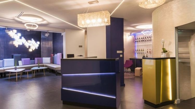 Le Bon Hotel Room