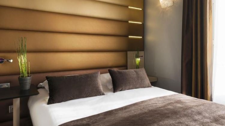 Le Bon Hotel Room