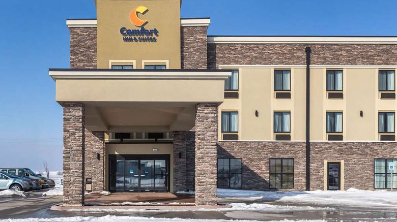 <b>Comfort Inn & Suites Cedar Rapids Exterior</b>. Images powered by <a href="https://iceportal.shijigroup.com/" title="IcePortal" target="_blank">IcePortal</a>.