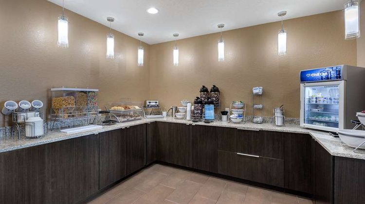 Comfort Inn & Suites Cedar Rapids Restaurant