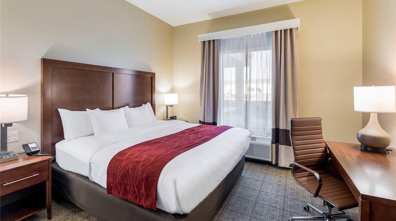 <b>Comfort Inn And Suites Hurricane Suite</b>. Images powered by <a href="https://iceportal.shijigroup.com/" title="IcePortal" target="_blank">IcePortal</a>.