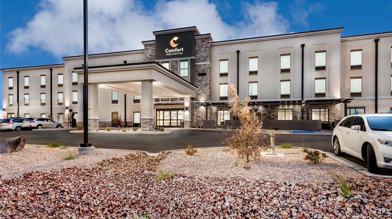 <b>Comfort Inn And Suites Hurricane Exterior</b>. Images powered by <a href="https://iceportal.shijigroup.com/" title="IcePortal" target="_blank">IcePortal</a>.