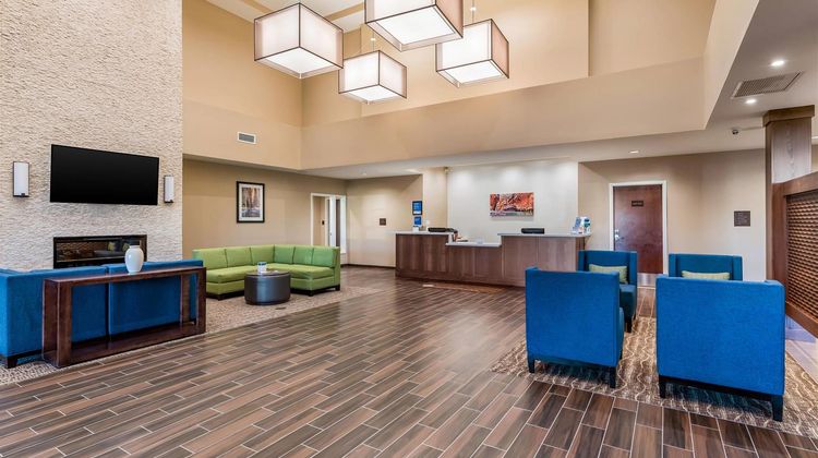Comfort Inn And Suites Hurricane Lobby