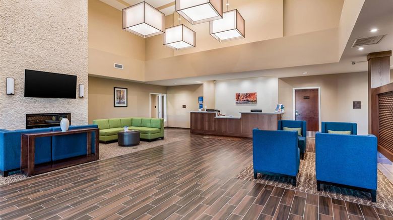 <b>Comfort Inn And Suites Hurricane Lobby</b>. Images powered by <a href="https://iceportal.shijigroup.com/" title="IcePortal" target="_blank">IcePortal</a>.