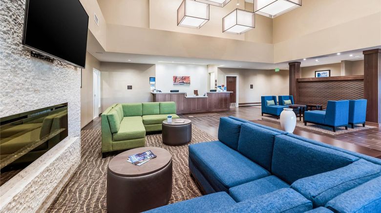 <b>Comfort Inn And Suites Hurricane Lobby</b>. Images powered by <a href="https://iceportal.shijigroup.com/" title="IcePortal" target="_blank">IcePortal</a>.