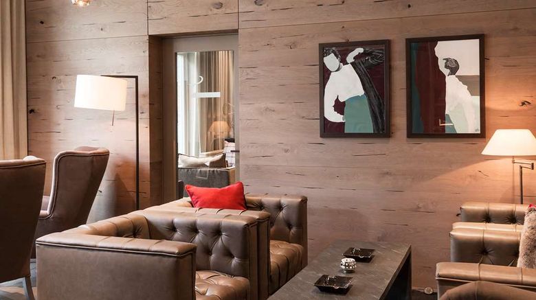 <b>AMERON Davos Swiss Mountain Hotel Restaurant</b>. Images powered by <a href="https://iceportal.shijigroup.com/" title="IcePortal" target="_blank">IcePortal</a>.