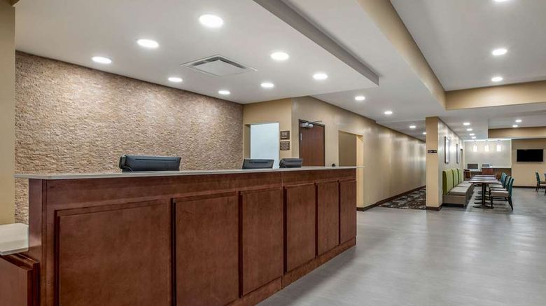 <b>Comfort Inn & Suites ISU Lobby</b>. Images powered by <a href="https://iceportal.shijigroup.com/" title="IcePortal" target="_blank">IcePortal</a>.