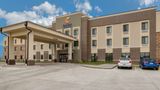 Comfort Inn & Suites ISU Exterior