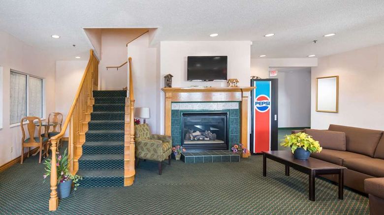 <b>Rodeway Inn Urbana University Area Lobby</b>. Images powered by <a href="https://iceportal.shijigroup.com/" title="IcePortal" target="_blank">IcePortal</a>.