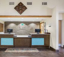Quality Inn & Suites Lawrence Lobby