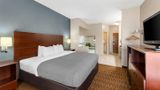 Quality Inn & Suites Lawrence Suite