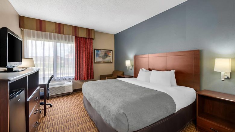 <b>Quality Inn & Suites Lawrence Suite</b>. Images powered by <a href="https://iceportal.shijigroup.com/" title="IcePortal" target="_blank">IcePortal</a>.