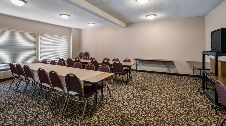 <b>Quality Inn & Suites Lawrence Meeting</b>. Images powered by <a href="https://iceportal.shijigroup.com/" title="IcePortal" target="_blank">IcePortal</a>.