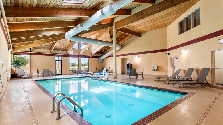 <b>Quality Inn & Suites Lawrence Pool</b>. Images powered by <a href="https://iceportal.shijigroup.com/" title="IcePortal" target="_blank">IcePortal</a>.