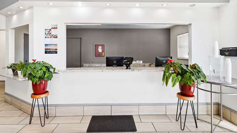 <b>SureStay by Best Western Albuquerque Mid Lobby</b>. Images powered by <a href="https://iceportal.shijigroup.com/" title="IcePortal" target="_blank">IcePortal</a>.