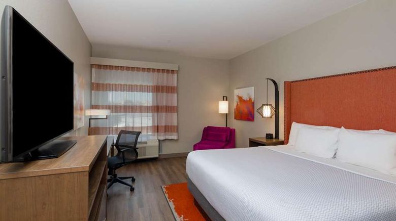 <b>La Quinta Inn & Suites by Wyndham Perry Room</b>. Images powered by <a href="https://iceportal.shijigroup.com/" title="IcePortal" target="_blank">IcePortal</a>.