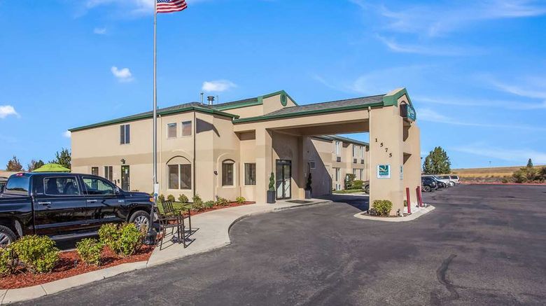 <b>Quality Inn & Suites Meridian Exterior</b>. Images powered by <a href="https://iceportal.shijigroup.com/" title="IcePortal" target="_blank">IcePortal</a>.