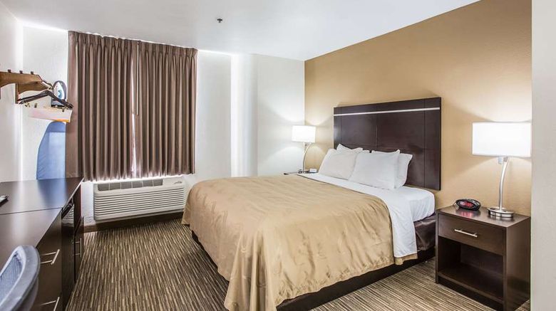 <b>Quality Inn & Suites Meridian Room</b>. Images powered by <a href="https://iceportal.shijigroup.com/" title="IcePortal" target="_blank">IcePortal</a>.