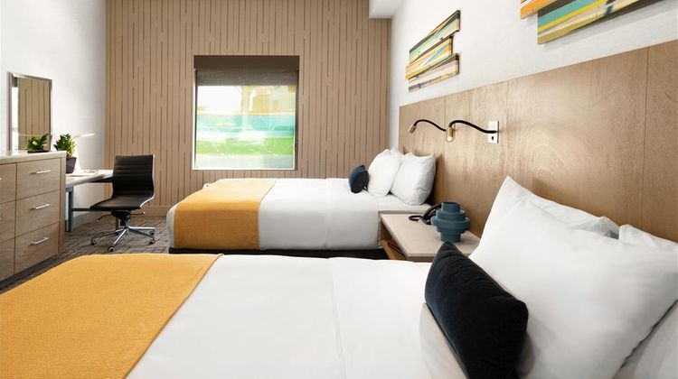 Ayres Hotel Chula Vista Room