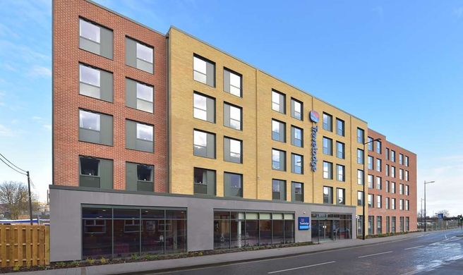 Travelodge Lincoln City Centre Exterior