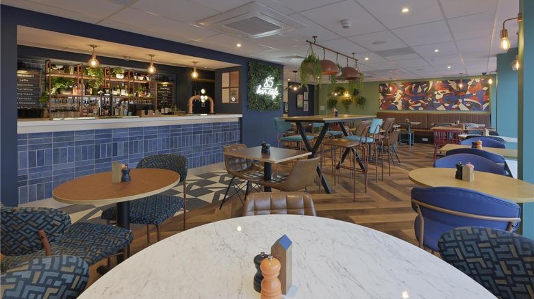 <b>Travelodge Highbridge Burnham-on-Sea Restaurant</b>. Images powered by <a href="https://iceportal.shijigroup.com/" title="IcePortal" target="_blank">IcePortal</a>.