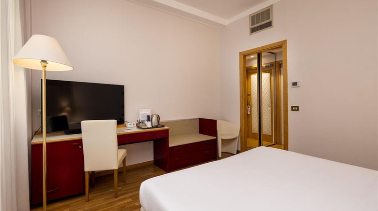 <b>Best Western Air Hotel Linate Room</b>. Images powered by <a href="https://iceportal.shijigroup.com/" title="IcePortal" target="_blank">IcePortal</a>.