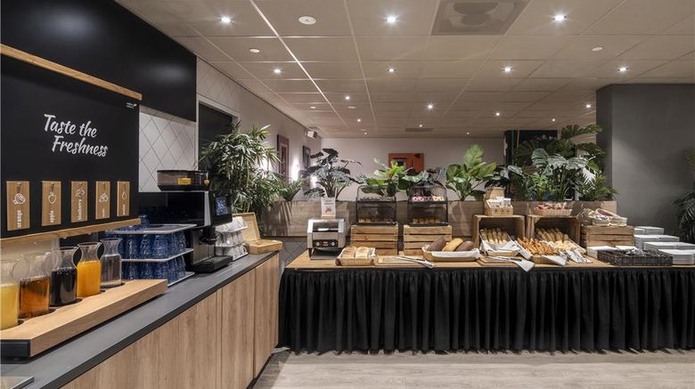 <b>Best Western Amsterdam Restaurant</b>. Images powered by <a href="https://iceportal.shijigroup.com/" title="IcePortal" target="_blank">IcePortal</a>.