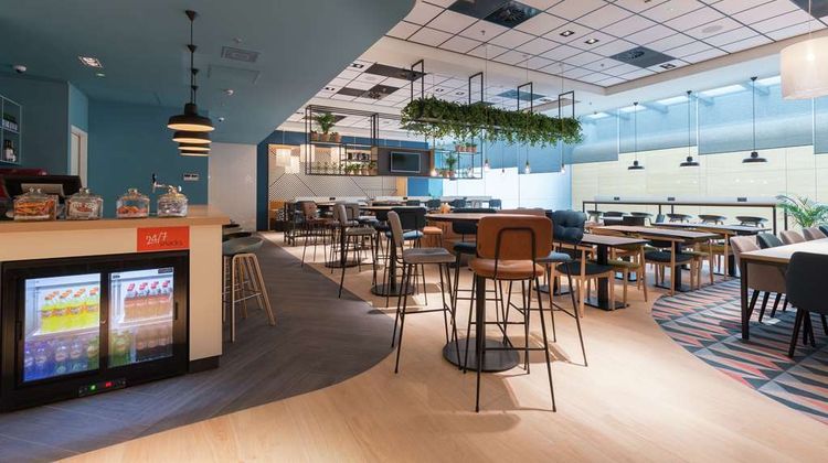 Hampton by Hilton Utrecht Central Lobby