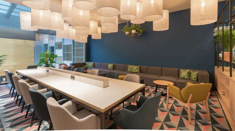 Hampton by Hilton Utrecht Central Lobby