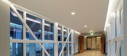 Hilton Garden Inn London Heathrow T2&3 Exterior