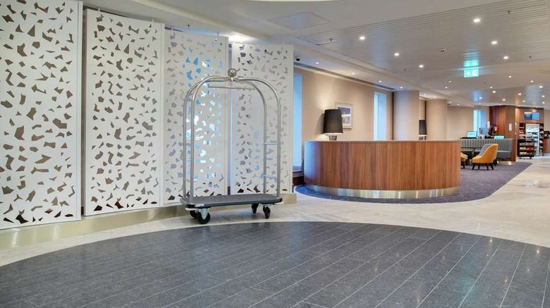 <b>Hilton Garden Inn London Heathrow T2&3 Exterior</b>. Images powered by <a href="https://iceportal.shijigroup.com/" title="IcePortal" target="_blank">IcePortal</a>.