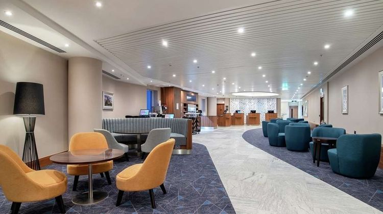 Hilton Garden Inn London Heathrow T2&3 Lobby