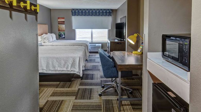 <b>Hampton Inn Latrobe Room</b>. Images powered by <a href="https://iceportal.shijigroup.com/" title="IcePortal" target="_blank">IcePortal</a>.