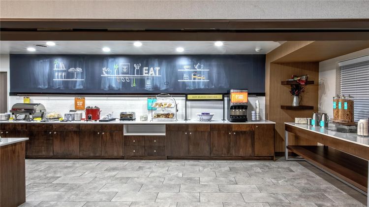 Hampton Inn Latrobe Restaurant