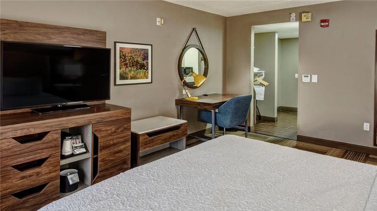 Hampton Inn Latrobe Room