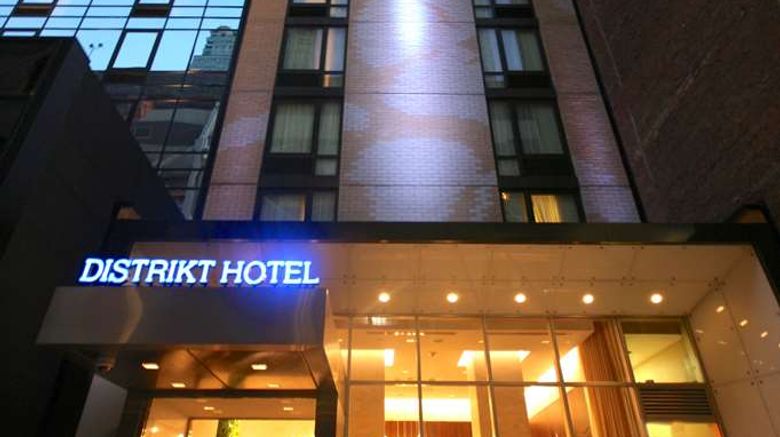 <b>Distrikt Hotel New York City TimesSquare Exterior</b>. Images powered by <a href="https://iceportal.shijigroup.com/" title="IcePortal" target="_blank">IcePortal</a>.