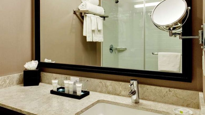 <b>Distrikt Hotel New York City TimesSquare Room</b>. Images powered by <a href="https://iceportal.shijigroup.com/" title="IcePortal" target="_blank">IcePortal</a>.