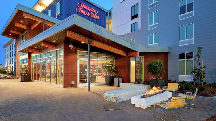 Hampton Inn & Suites San Diego Airport Exterior