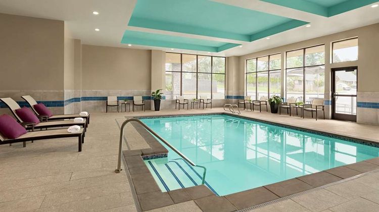 Hilton Garden Inn Seattle Airport Pool