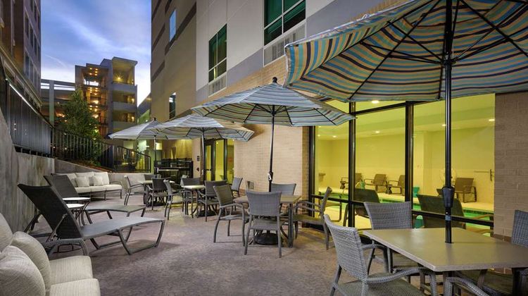 Hampton Inn & Suites Atlanta/Decatur Exterior