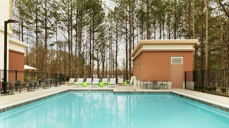 <b>Hampton Inn and Suites Johns Creek Pool</b>. Images powered by <a href="https://iceportal.shijigroup.com/" title="IcePortal" target="_blank">IcePortal</a>.