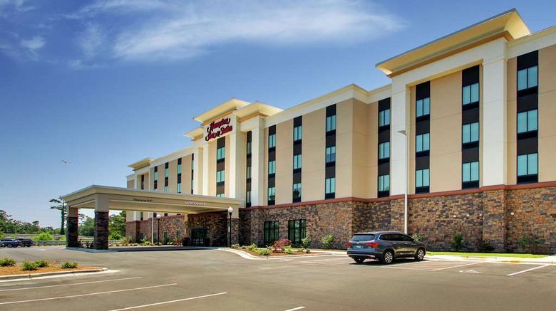 <b>Hampton Inn & Suites by Hilton Southport Exterior</b>. Images powered by <a href="https://iceportal.shijigroup.com/" title="IcePortal" target="_blank">IcePortal</a>.