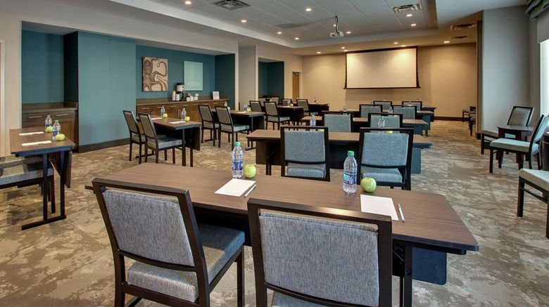 <b>Hampton Inn & Suites by Hilton Southport Meeting</b>. Images powered by <a href="https://iceportal.shijigroup.com/" title="IcePortal" target="_blank">IcePortal</a>.
