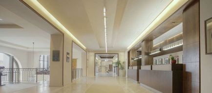 DoubleTree by Hilton La Torre Golf & Spa Lobby