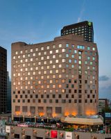 DoubleTree by Hilton Montreal